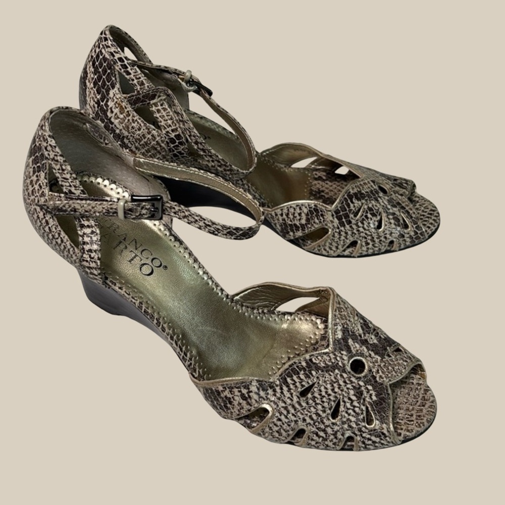 Franco Sarto Womens Snakeskin Print Cutout Peep Toe Wedge Sandals Strap 7.5M